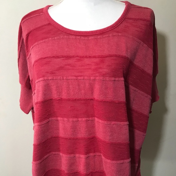 Mossimo top - Picture 1 of 7